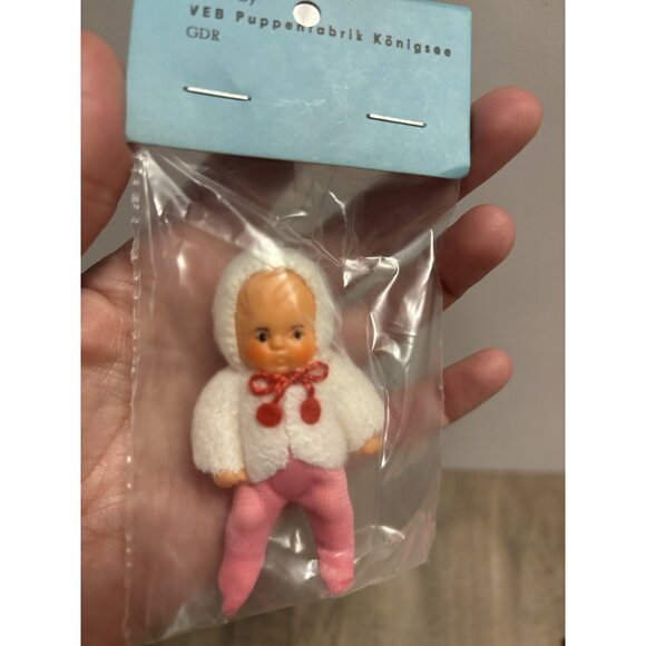 Vintage VEB Puppenfabrik Konigsee GDR 3" Miniature Rubber New In Package - Picture 4 of 4